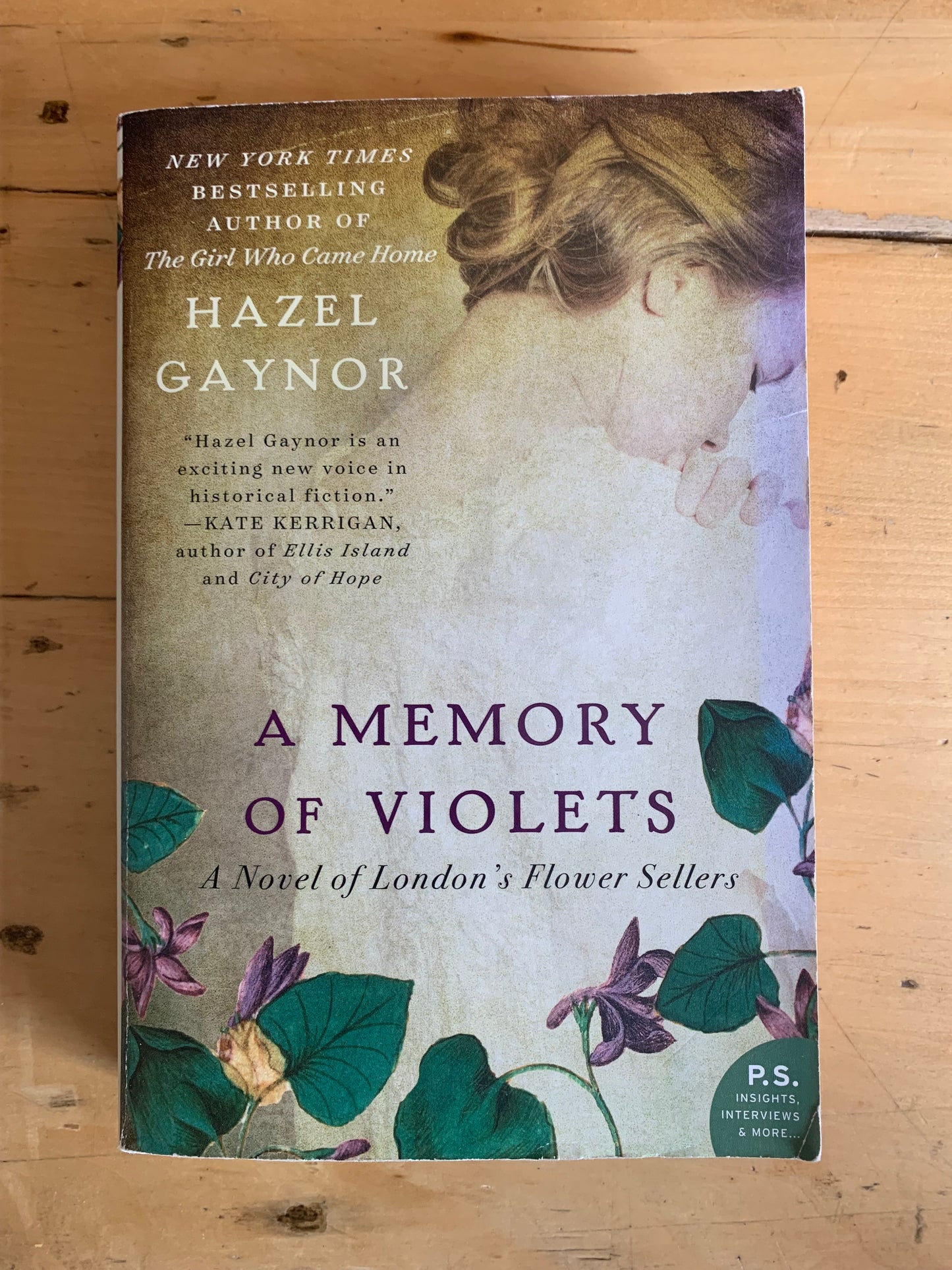 A Memory of Violets by Hazel Gaynor