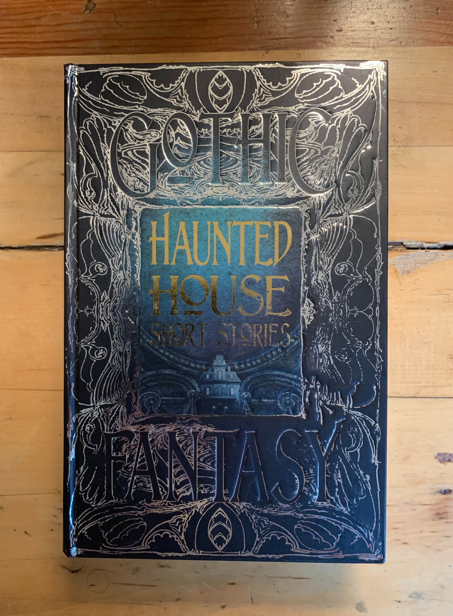 Haunted House Short Stories: Anthology of New & Classic Tales Rebecca Janicker (foreword)